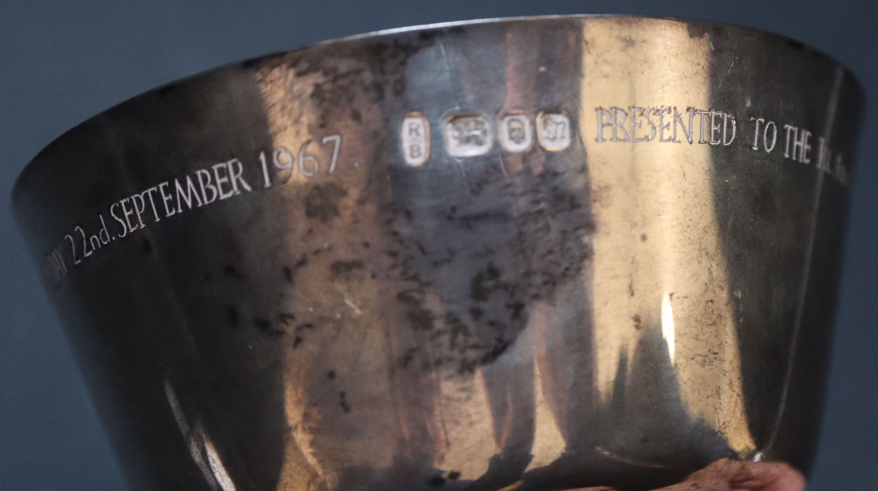 A stylish modern silver goblet, 86mm, 7oz.